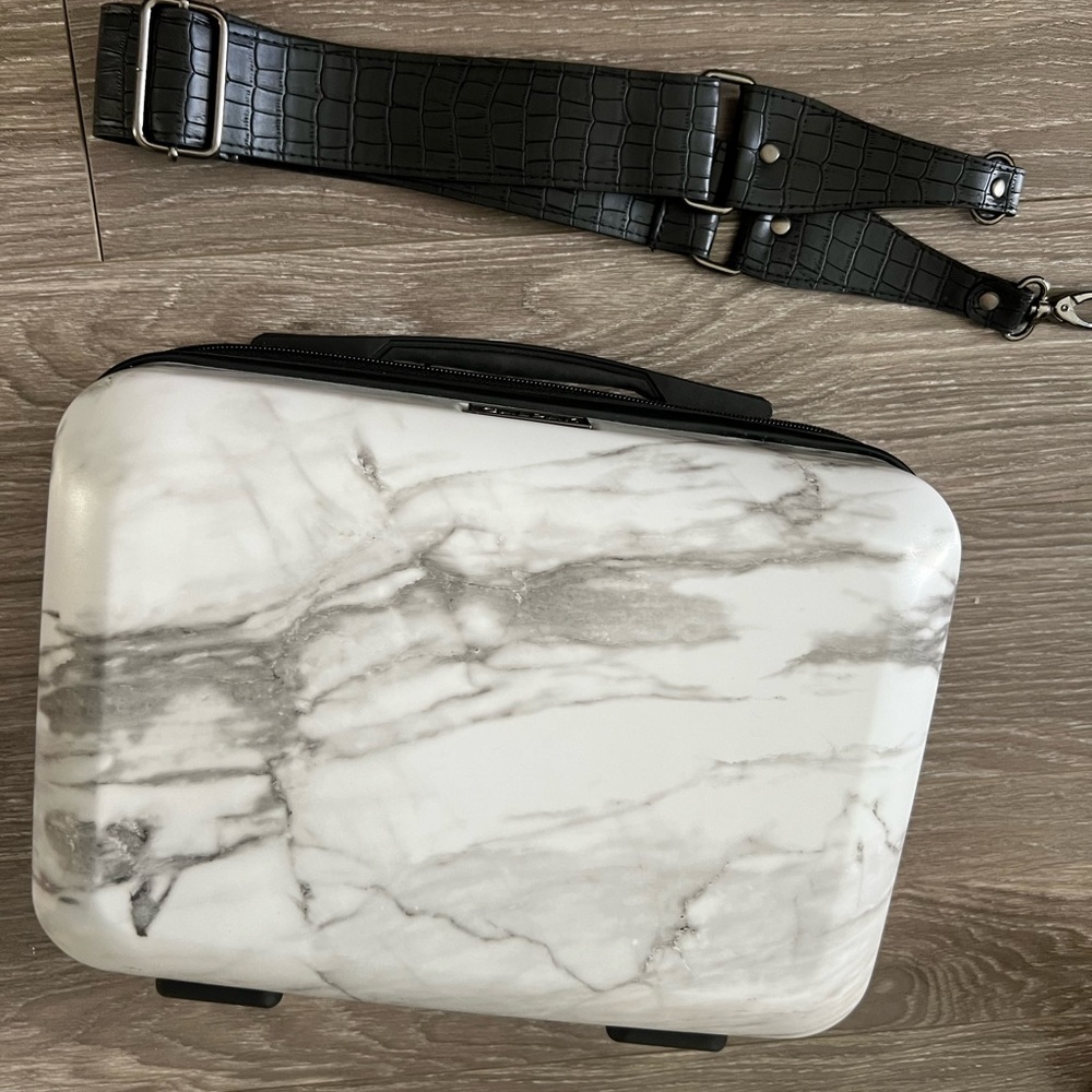 Calpak Vanity Case